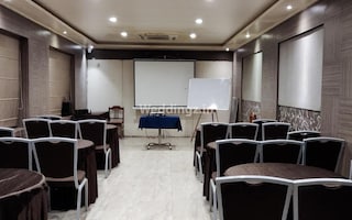 Hotel Madhav International | Corporate Events & Cocktail Party Venue Hall in Agarkar Nagar, Pune