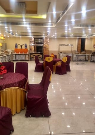 Shree Nath Jee Hotel and Banquet | Corporate Events & Cocktail Party Venue Hall in Pandav Nagar, Ghaziabad