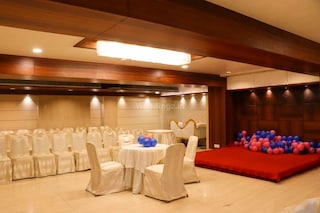 Manisha Fine Dining Bar and Banquet | Birthday Party Halls in Cbd Belapur, Mumbai