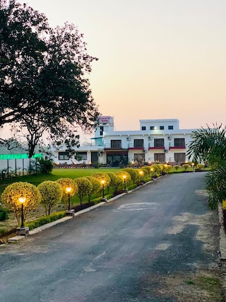 Prayag Bhagirath Resort and Club | Banquet Halls in Prayagraj