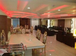 Golden Knot Banquet | Corporate Events & Cocktail Party Venue Hall in Ghazipur, Delhi