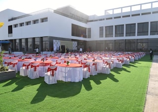The SSK World Resort and Spa | Outdoor Villa & Farm House Wedding in Pathardi Phata, Nashik