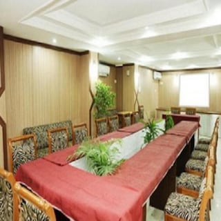 Hotel Rialto | Corporate Events & Cocktail Party Venue Hall in Pan Bazaar, Guwahati
