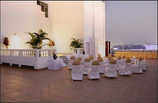 Hotel Utsav Deluxe | Terrace Banquets & Party Halls in Satara Road, Pune