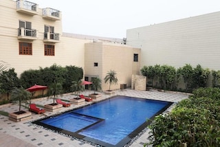 Glitz Westend Inn | Wedding Halls & Lawns in Mahipalpur, Delhi