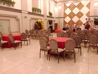 Wow Banquets By Evershine Club | Wedding Halls & Lawns in Kandivali East, Mumbai