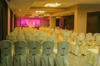 84 East Banquet Hall | Corporate Events & Cocktail Party Venue Hall in Moshi, Pune