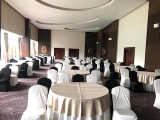 EKA Club | Wedding Hotels in Kankaria, Ahmedabad