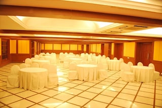 Lake Land Country Club | Corporate Events & Cocktail Party Venue Hall in Bankra, Howrah