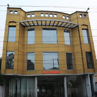 Hotel R R Grand | Terrace Banquets & Party Halls in Lawrence Road, Amritsar
