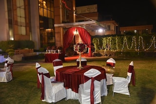 Club Florence | Corporate Events & Cocktail Party Venue Hall in Sector 56, Gurugram