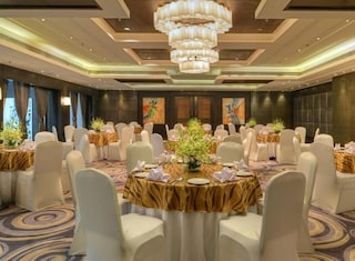 Fortune Inn Grazia | Corporate Events & Cocktail Party Venue Hall in Sector 27, Noida