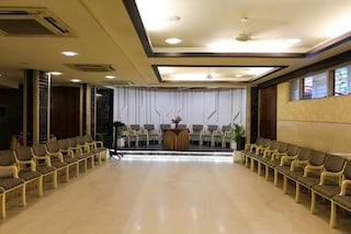 Hotel Apna Avenue | Banquet Halls in Palasia, Indore