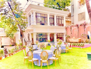 The Villa at Mandeville | Outdoor Villa & Farm House Wedding in Ballygunge, Kolkata