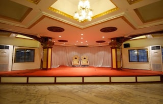 Shahi banquets | Marriage Halls in Gultekdi, Pune