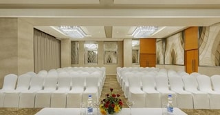 Nataraj Sarovar Portico | Corporate Events & Cocktail Party Venue Hall in Civil Lines, Jhansi