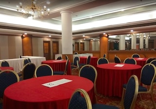 The Avenue Center Hotel | Banquet Halls in Panampilly Nagar, Kochi