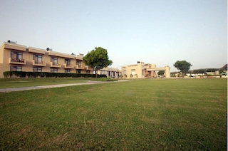 Today's Sunrise Luxury Resort | Corporate Events & Cocktail Party Hall in Neemrana