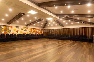 Hotel Amaravati | Corporate Events & Cocktail Party Venue Hall in Khalpara, Siliguri