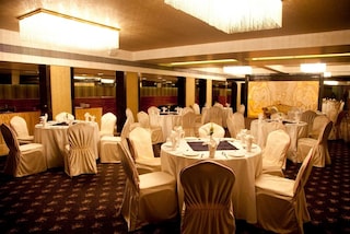 Hotel Hardeo | Corporate Events & Cocktail Party Venue Hall in Sitabuldi, Nagpur