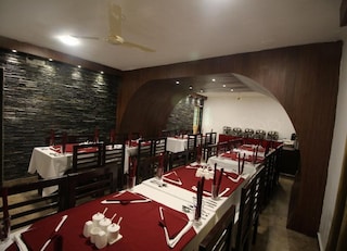 Hotel Green Leaf | Banquet Halls in Badami Bagh Cantonment, Srinagar