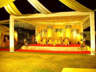 Hot Millions | Birthday Party Halls in Sector 17, Chandigarh