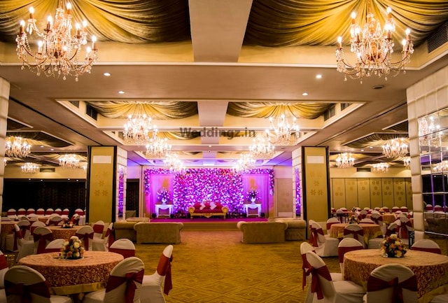 Average cost of sale banquet hall for wedding