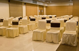 7 Apple Hotels | Birthday Party Halls in Kasarwadi, Pune