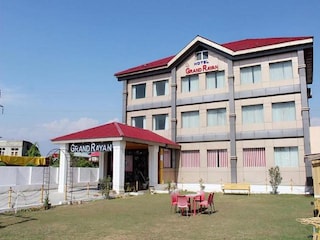 Hotel Grand Rayan | Wedding Halls & Lawns in Hyderpora, Srinagar