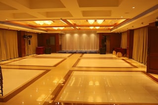 Trento Dining Bar and Banquet | Marriage Halls in Goregaon West, Mumbai