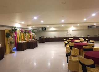 Golden Leaf Banquet | Corporate Events & Cocktail Party Venue Hall in Trimurtee Nagar, Nagpur