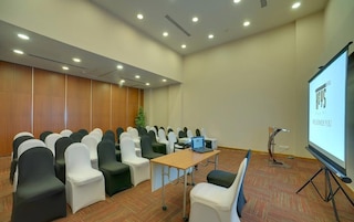 Keys Select Hotel | Corporate Events & Cocktail Party Venue Hall in Thevara, Kochi