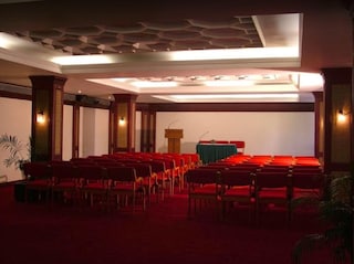 The Avenue Regent | Corporate Events & Cocktail Party Venue Hall in Pallimukku, Kochi
