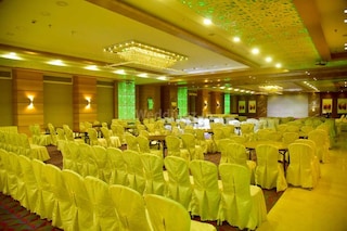 Hotel Express Inn | Corporate Events & Cocktail Party Venue Hall in Pathardi Phata, Nashik