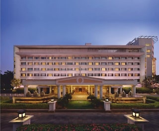 Crowne Plaza | Luxury Wedding Halls & Hotels in Adyar, Chennai