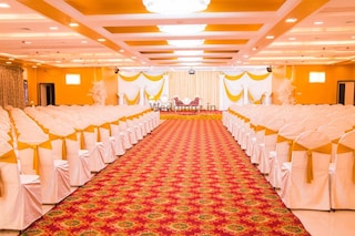 De Grandeur Hotel and Banquets | Corporate Events & Cocktail Party Hall in Mumbai