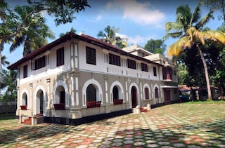 Lake County Heritage Home | Wedding Halls & Lawns in Thevara, Kochi