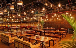 Skyhouse Bar & Cafe | Party Halls and Function Halls in Sector 32, Noida